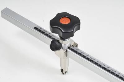 KOM50 резка круглых отверстий в большеформатных плитах