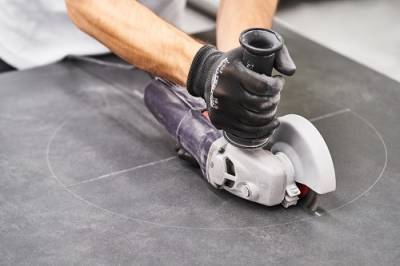 KOM50 резка круглых отверстий в большеформатных плитах