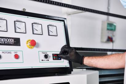 LAB J45 - автоматический станок для резки под углом 45°