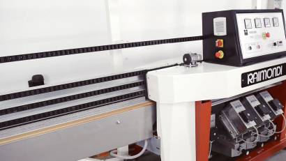 LAB J45 - автоматический станок для резки под углом 45°