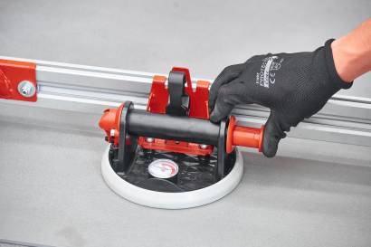 Две направляющих с 6-ю  вакуумными присосками с манометром